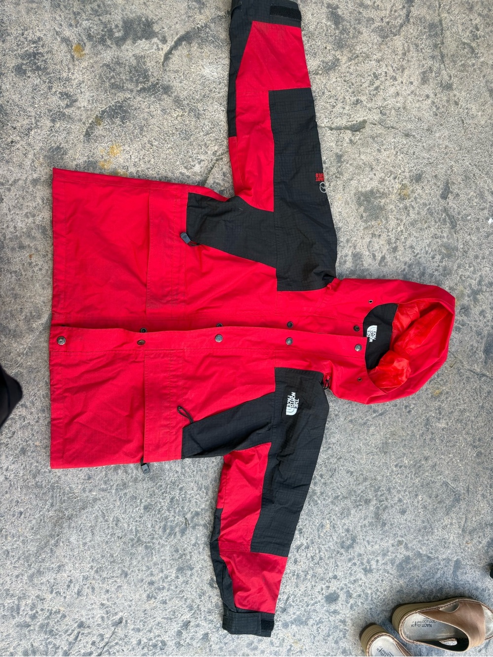 Vintage North Face Kids' Red & Black Waterproof Jacket summit series